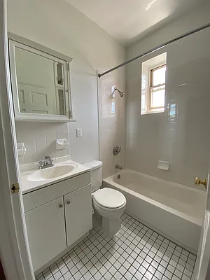 Rented by Compass | media 21