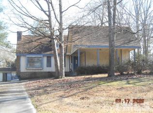 412 Foxhall Dr, Rocky Mount, NC 27804