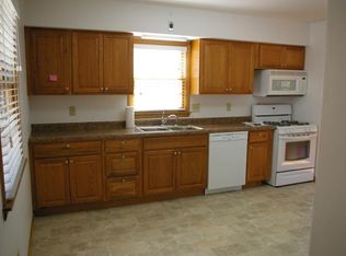 1430 Orchard Dr, Cedar Falls, IA 50613