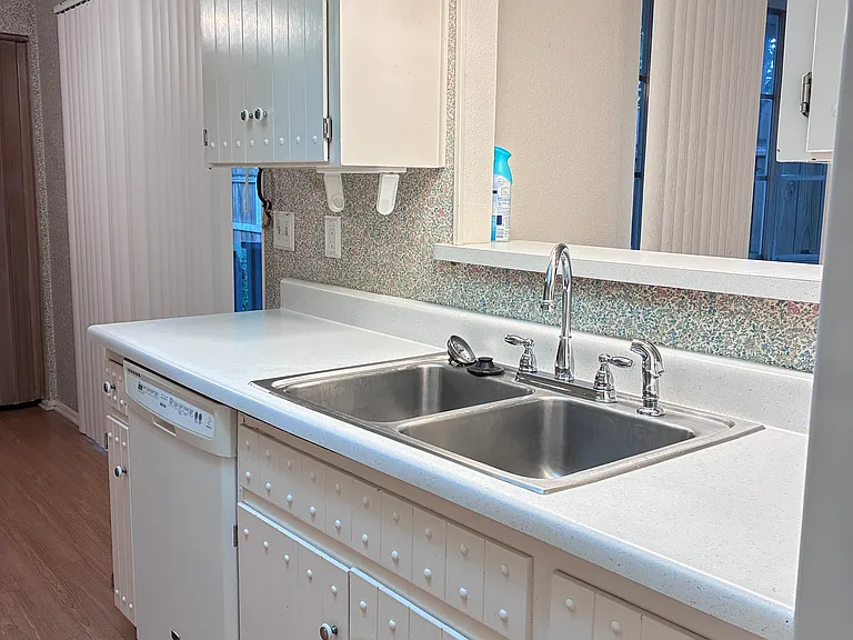 10919 Whisper Rdg — Photo 12