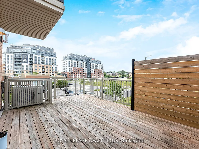 120 Watson Pkwy N #1 — Photo 31