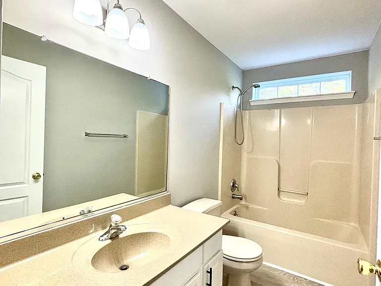 27 Oyster Bay Rd #G — Photo 21