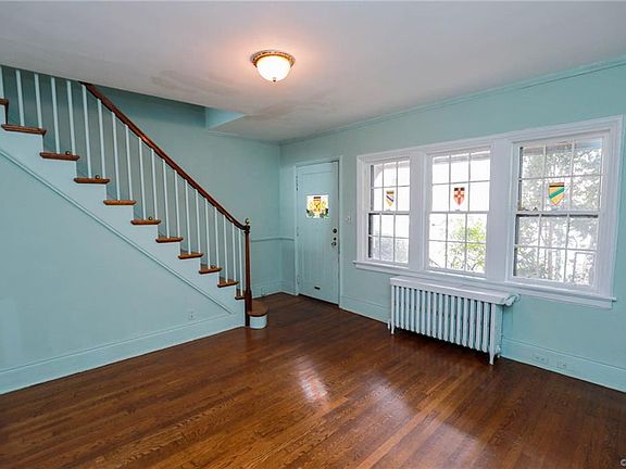 5th image of 2629 Kensington Ave
