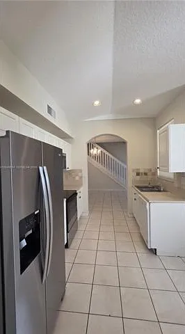 18741 SW 25th Ct — Photo 7