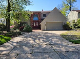 117 Hart Rd, Cherry Hill, NJ 08034