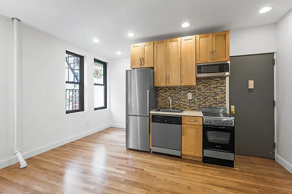 Rented by Corcoran | media 8