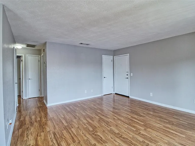 13760 Orange Sunset Dr #201 — Photo 3