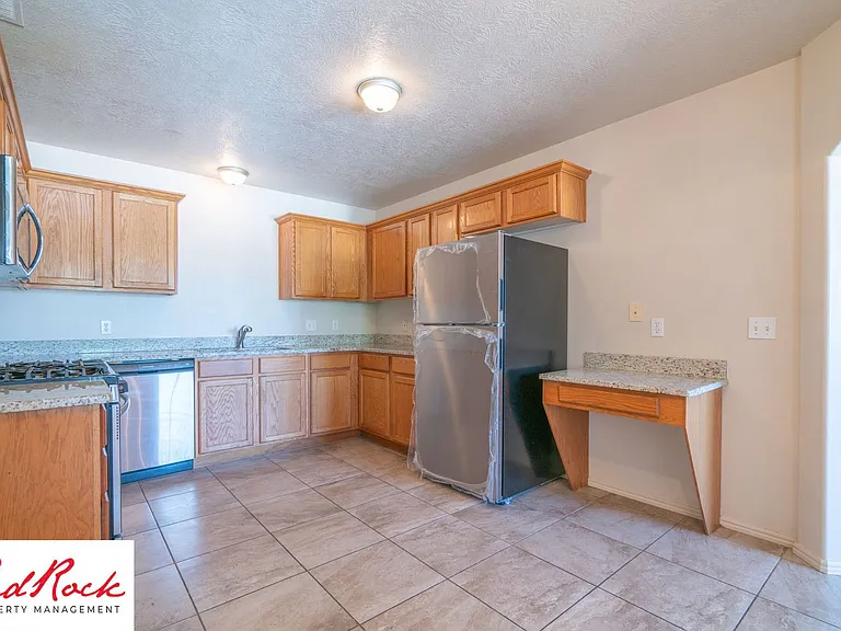 Fourplex - 620 W Evans Ridge — Photo 72