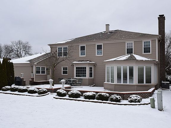 2nd image of 3890 Anjou Ln