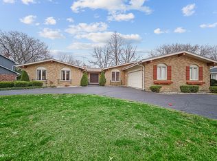 3020 Polly Ln, Flossmoor, IL 60422