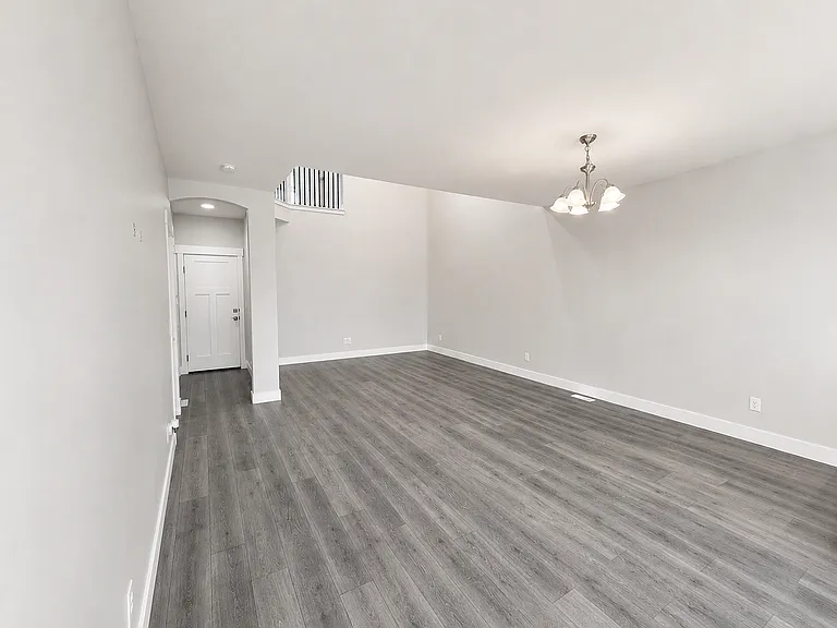 4492 W Watchmen Way — Photo 5