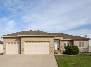 6339 Osgood Pkwy S, Fargo, ND 58104