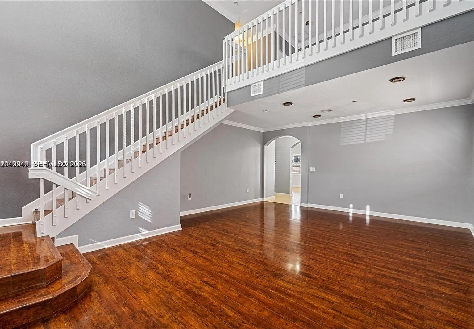 3 bed, 2421 sqft, $3,600 — Photo 3
