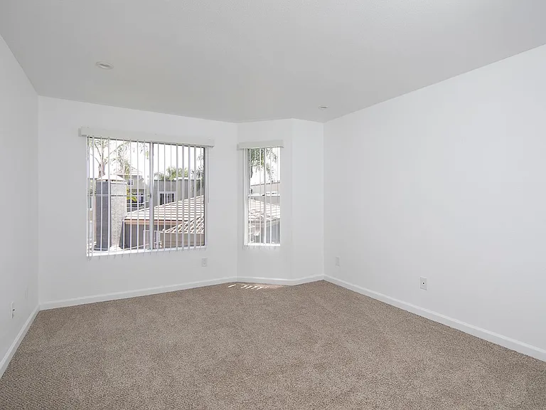 Mission Pacific Apartments — Photo 115