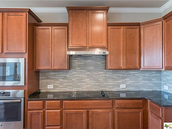 4th image of 10222 Becker Dr