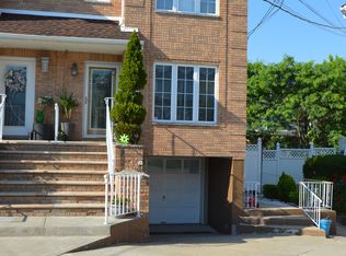 42 Mandy Ct, Staten Island, NY 10309