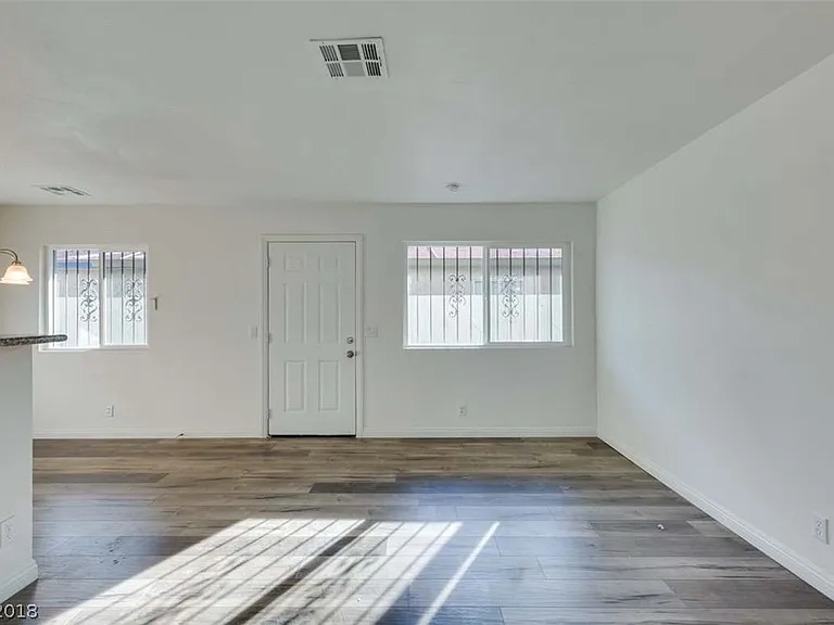 1840 Harding St #1 — Photo 7