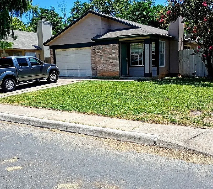 7220 Hardesty