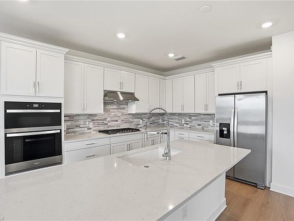5th image of 19832 Fox Grove DR
