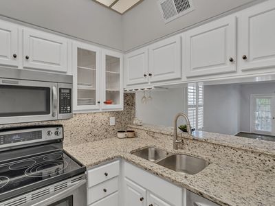 107 W End Pl, Nashville, TN, 37205
