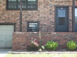2600 NW 6th St, Blue Springs, MO 64014