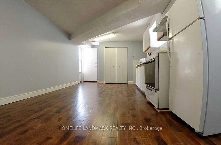 60 Mentor Blvd — Photo 7
