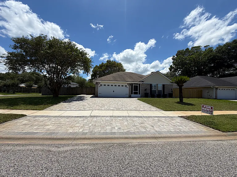 1110 Tolkien Ln — Photo 1