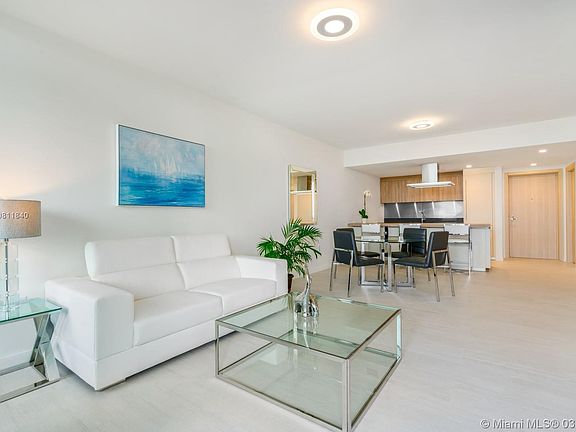 5th image of 1000 Brickell Ave #3610