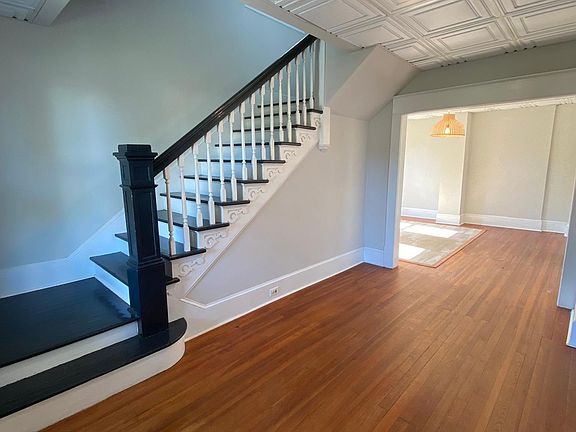 Front foyer entry