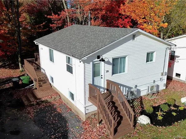 39 Murray Ave, Fredericton, NB E3A 3Y6