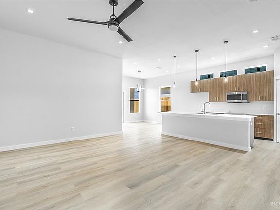 4th image of 5408 W Northwood St