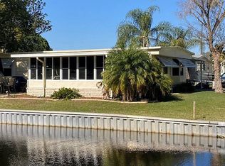 138 Pine Tree Dr #1136, Leesburg, FL 34788