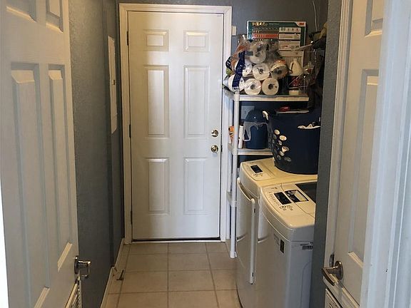 5th image of 3041 S Minneola Ave