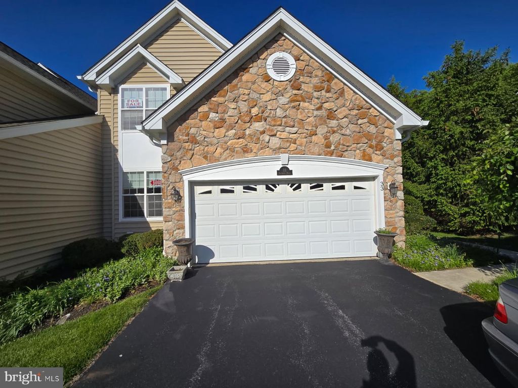 33 Sagewood Dr, Malvern, PA - View 3
