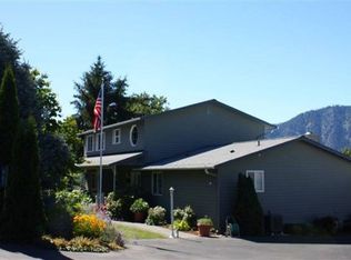 963 Boetzkes Ave, Manson, WA 98831