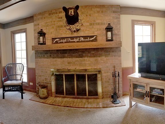 3rd image of 5671 River Park Dr