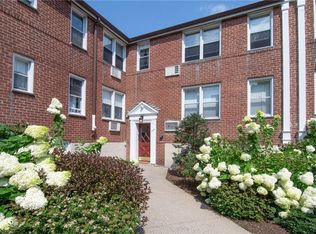 706 Palmer Ct APT 1E, Mamaroneck, NY 10543