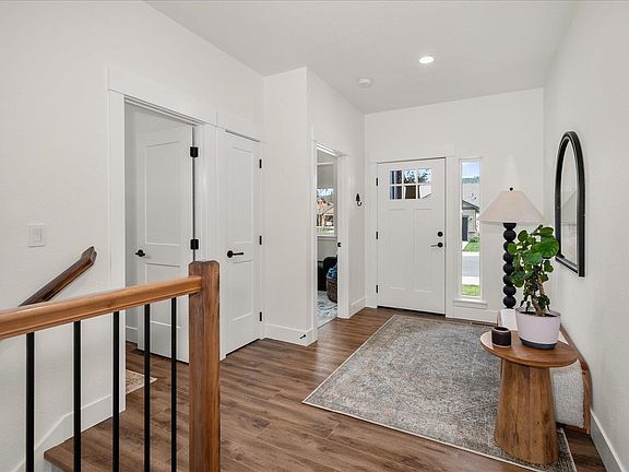 4th image of 7133 E Beverly Ave
