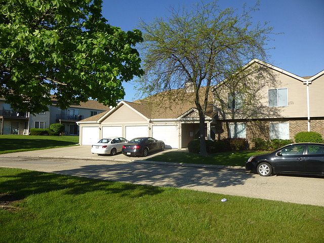 1st image of 7030 Newport Dr APT 203