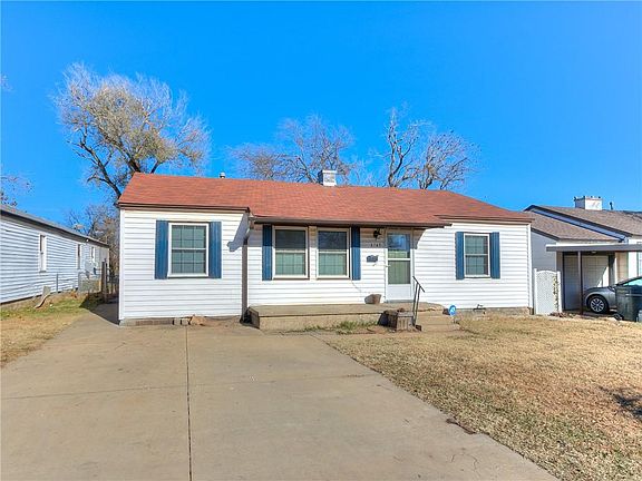 2nd image of 4749 SE 23rd St