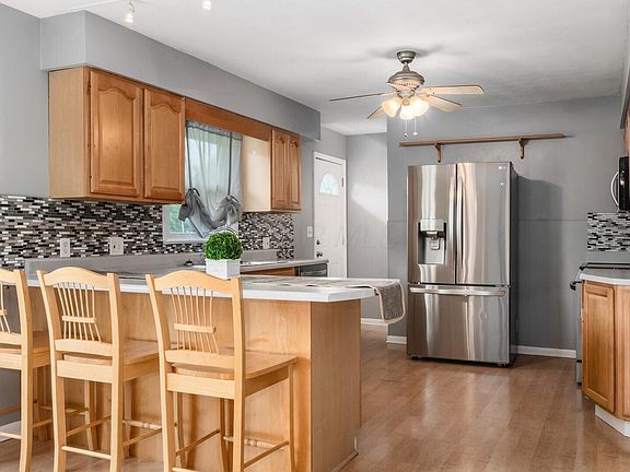 4th image of 104 Gregory Dr