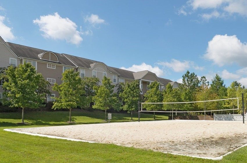 2nd image of 1035 Barnett Shoals Rd APT 450