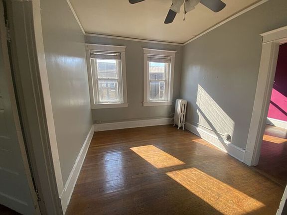 3rd image of 2806 W Cary St APT 5