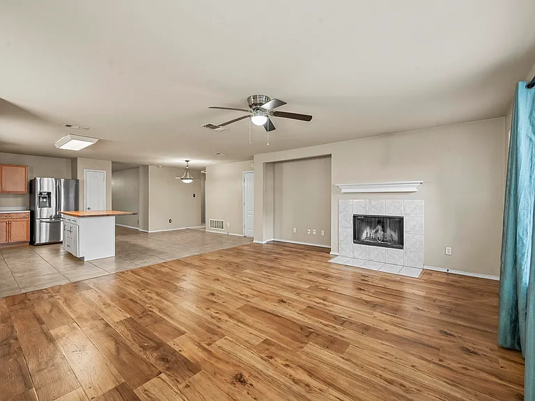 12482 Shepherds Hill Ln — Photo 11