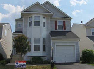 6784 Hollow Glen Ct, Gainesville, VA 20155