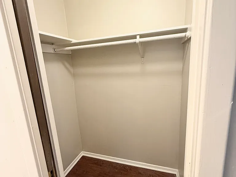 Walk in closet