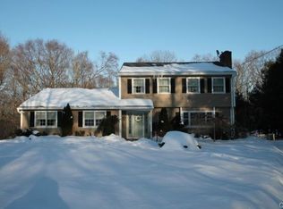 30 Huntington Cir, Shelton, CT 06484