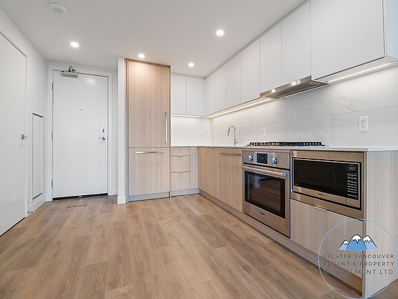 4th image of 308 Alderson Ave #1503