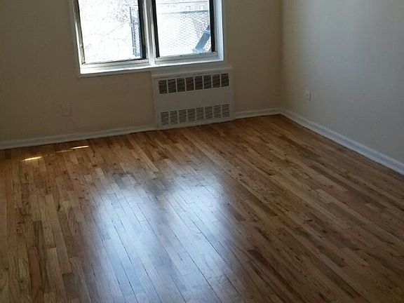 2nd image of 2222 E 18th St APT 5F