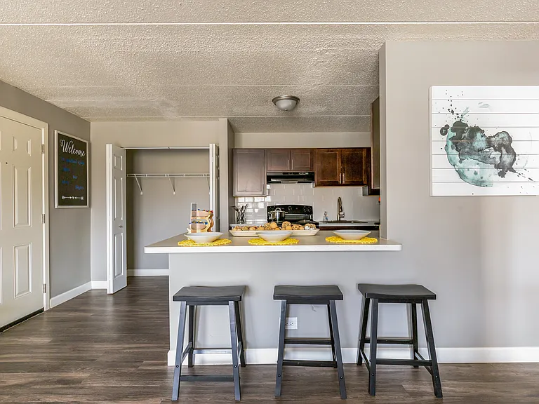 Woodland Ridge Apartments — Photo 15